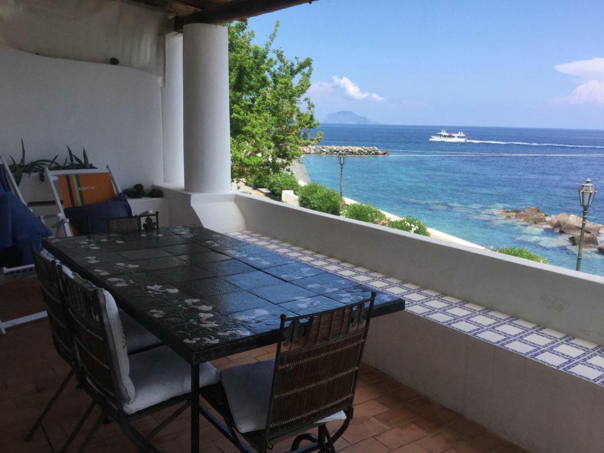 La Terrazza Sul Mare Apartman Santa Marina Salina Kültér fotó